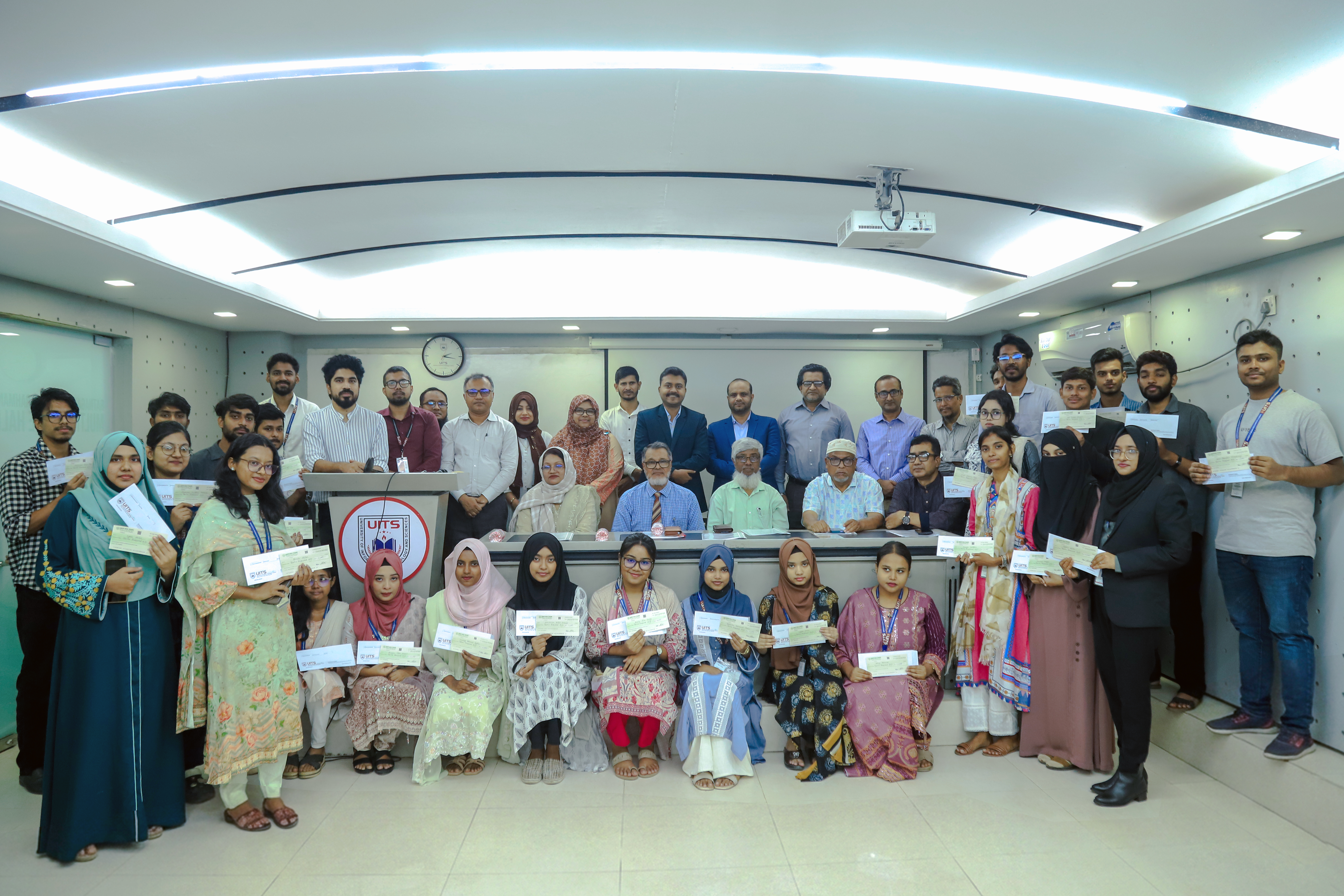 UITS Awards Ratnagarbha Tahmina Rahman Scholarships to 30 Meritorious Students